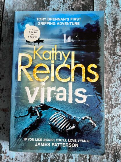 An image of a book by Kathy Reichs - Virals