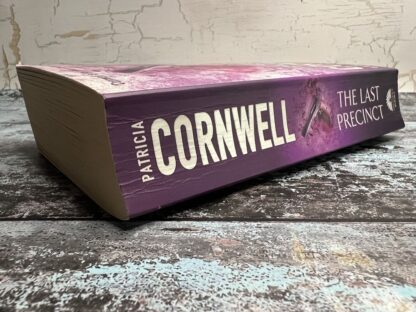 An image of a book by Patricia Cornwell - The Last Precinct