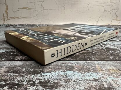 An image of a book by Marcel Print and Peter Henk Steenhuis - Hidden