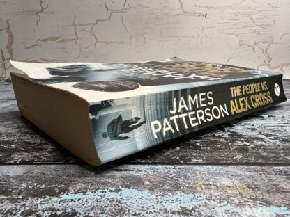 An image of a book by James Patterson - The People vs Alex Cross
