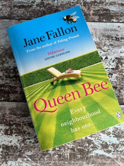 An image of a book by Jane Fallon - Queen Bee