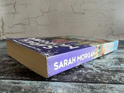 An image of a book by Sarah Morgan - Miracle on 5th Avenue