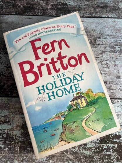 An image of a book by Fern Britton - The Holiday Home