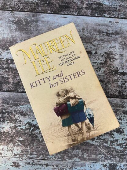 An image of a book by Maureen Lee - Kitty and her Sisters