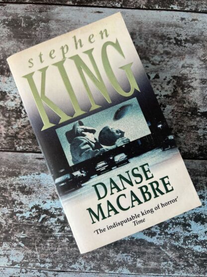 An image of a book by Stephen King - Danse Macabre