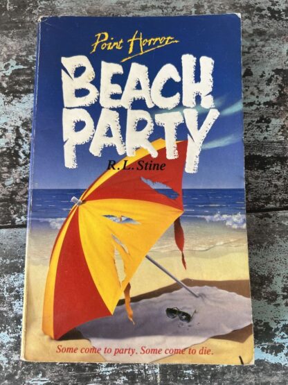 An image of a book by R L Stone - Beach Party Point Horror