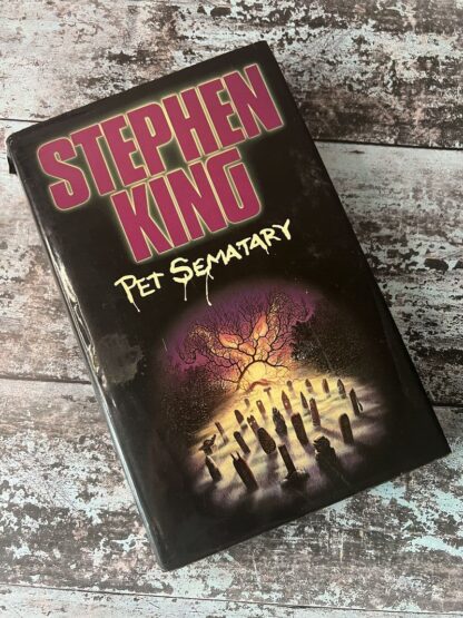 An image of a book by Stephen King - Pet Sematary