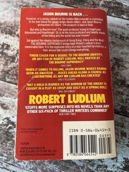 An image of a book by Robert Ludlum - The Bourne Supremacy