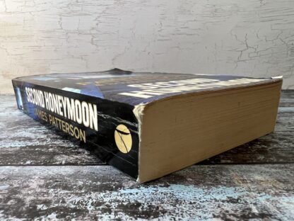 An image of a book by James Patterson - Second honeymoon