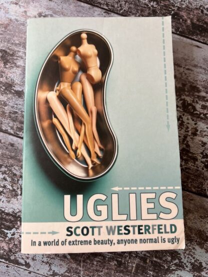 An image of a book by Scott Westerfeld - Uglies