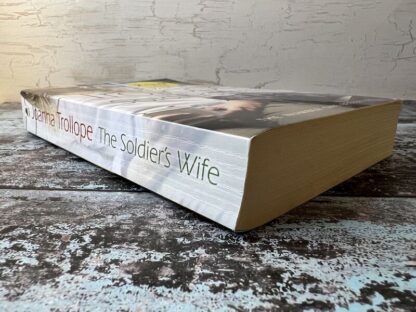 An image of a book by Joanna Trollope - The Soldier's Wife