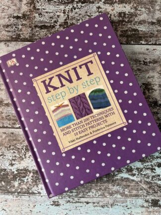 An image of the book Knit by Vikki Haffenden & Frederica Patmore