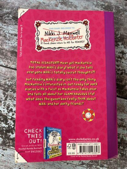 An image of the book Dork Diaries Drama Queen by Rachel Renée Russell