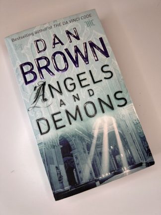 An image of the book Angels and Demons by Dan Brown